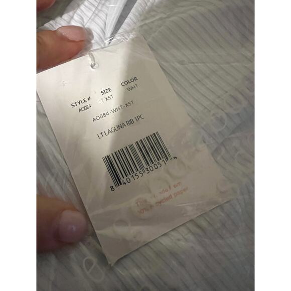 NWT Andie Women's The Laguna Ribbed Open Back One Piece Swimsuit White Size XST - Picture 6 of 7